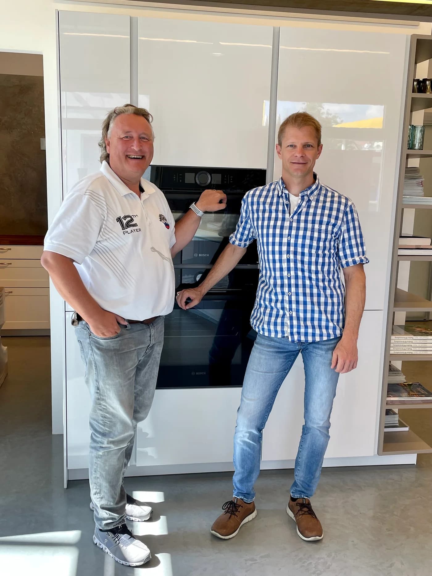 Heiko Schuler und Franz Glöckner in der Ausstellung von Küchen Schuler